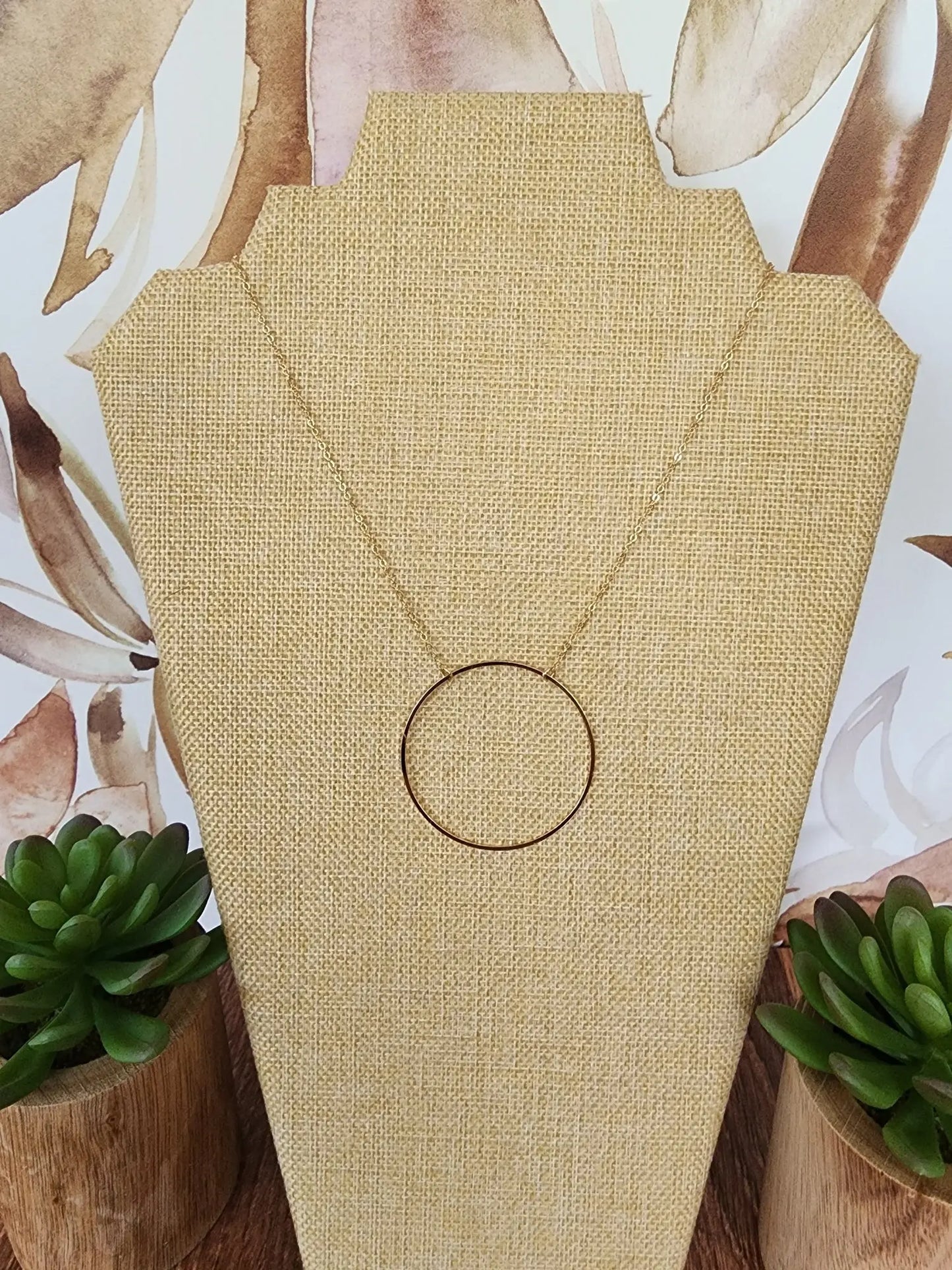 Circle Necklace What's Hot
