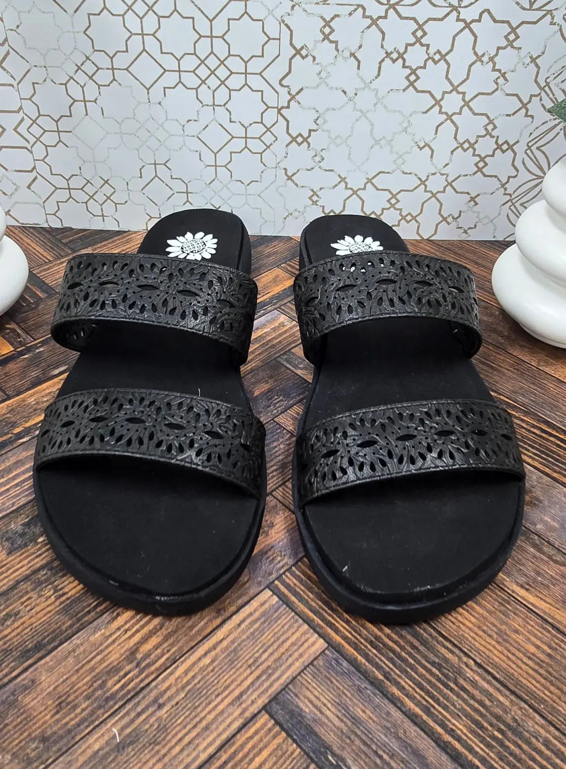 Fergal Slide Sandal Yellow Box