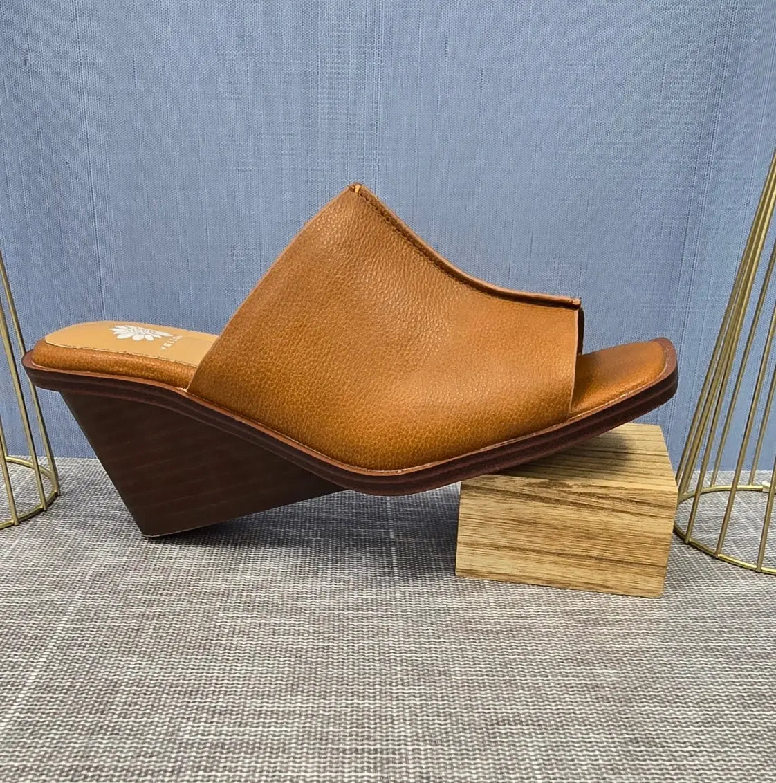 Vellore Wedge Sandal Yellow Box