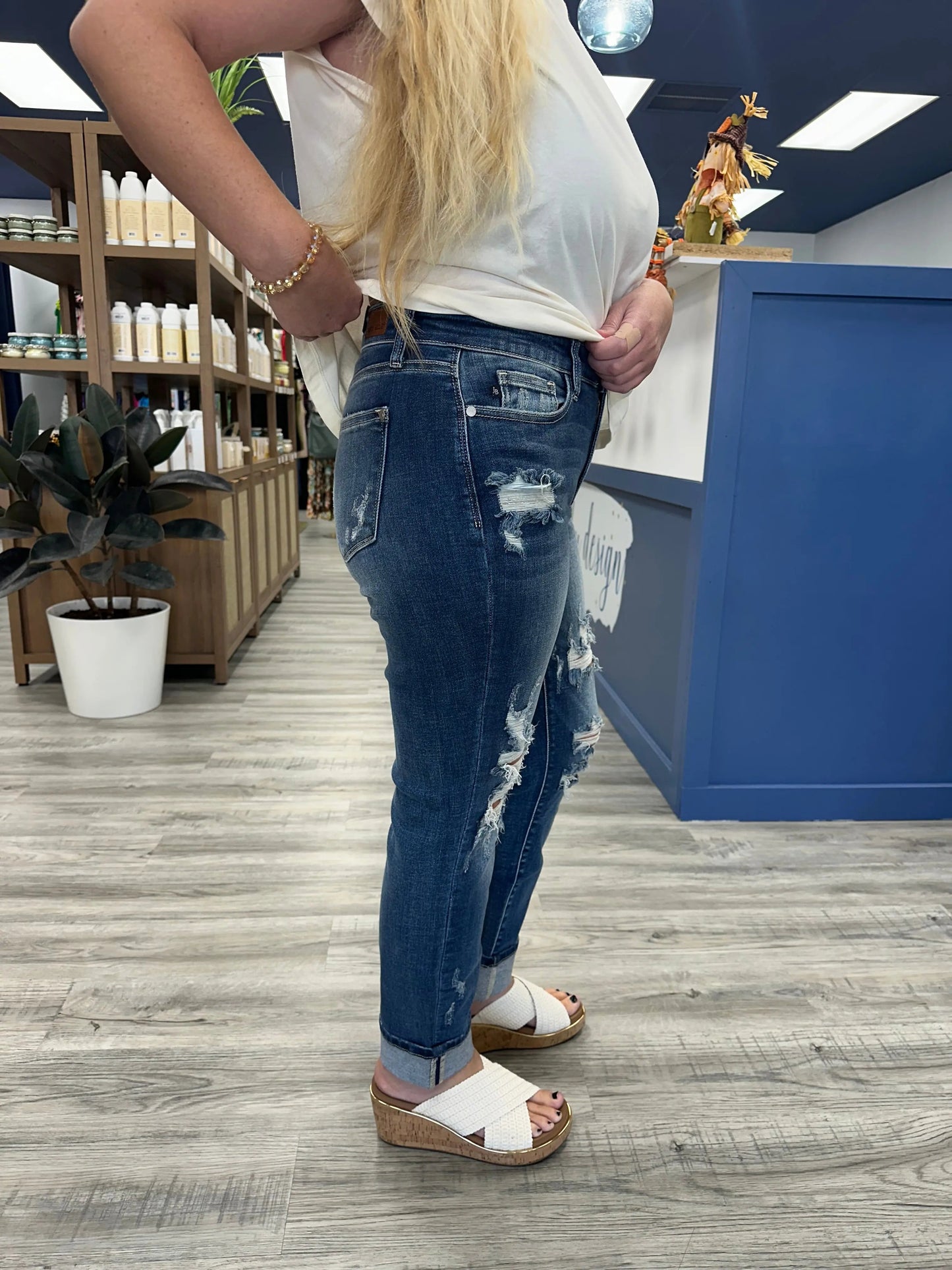 Sawyer Mid Rise Cuffed Destroyed Boyfriend Judy Blue