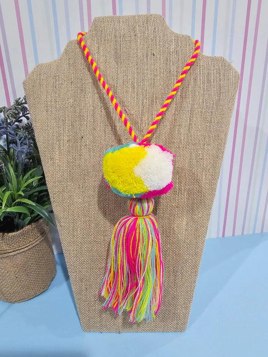 Car Pom Camel Threads