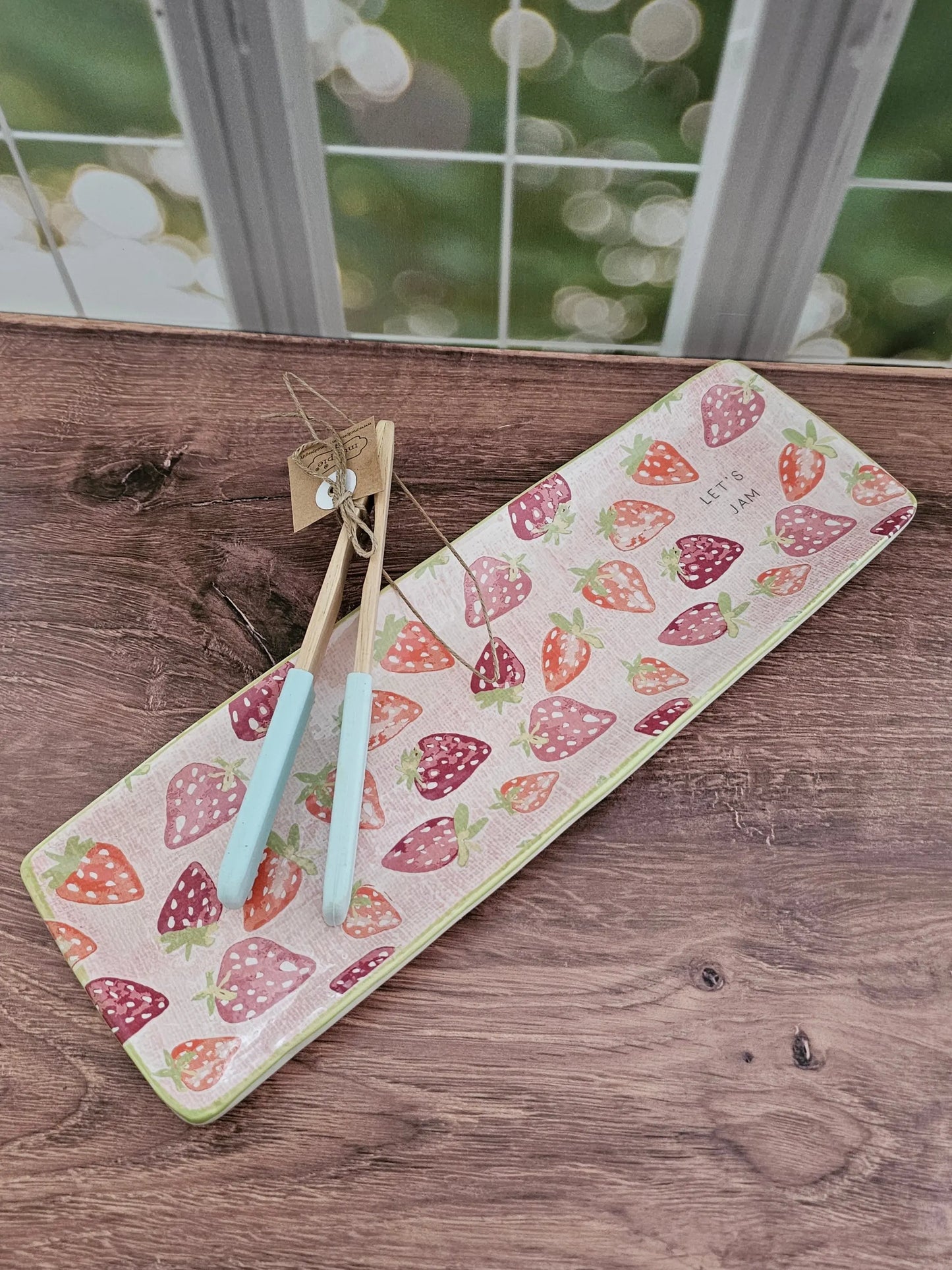 Strawberry Platter Mud Pie