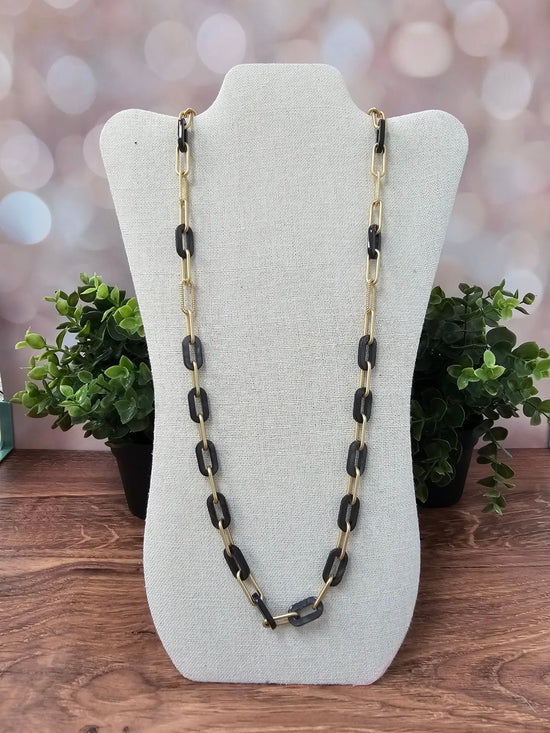 Black Marbled Resin Paperclip Chain Necklace Zenzii