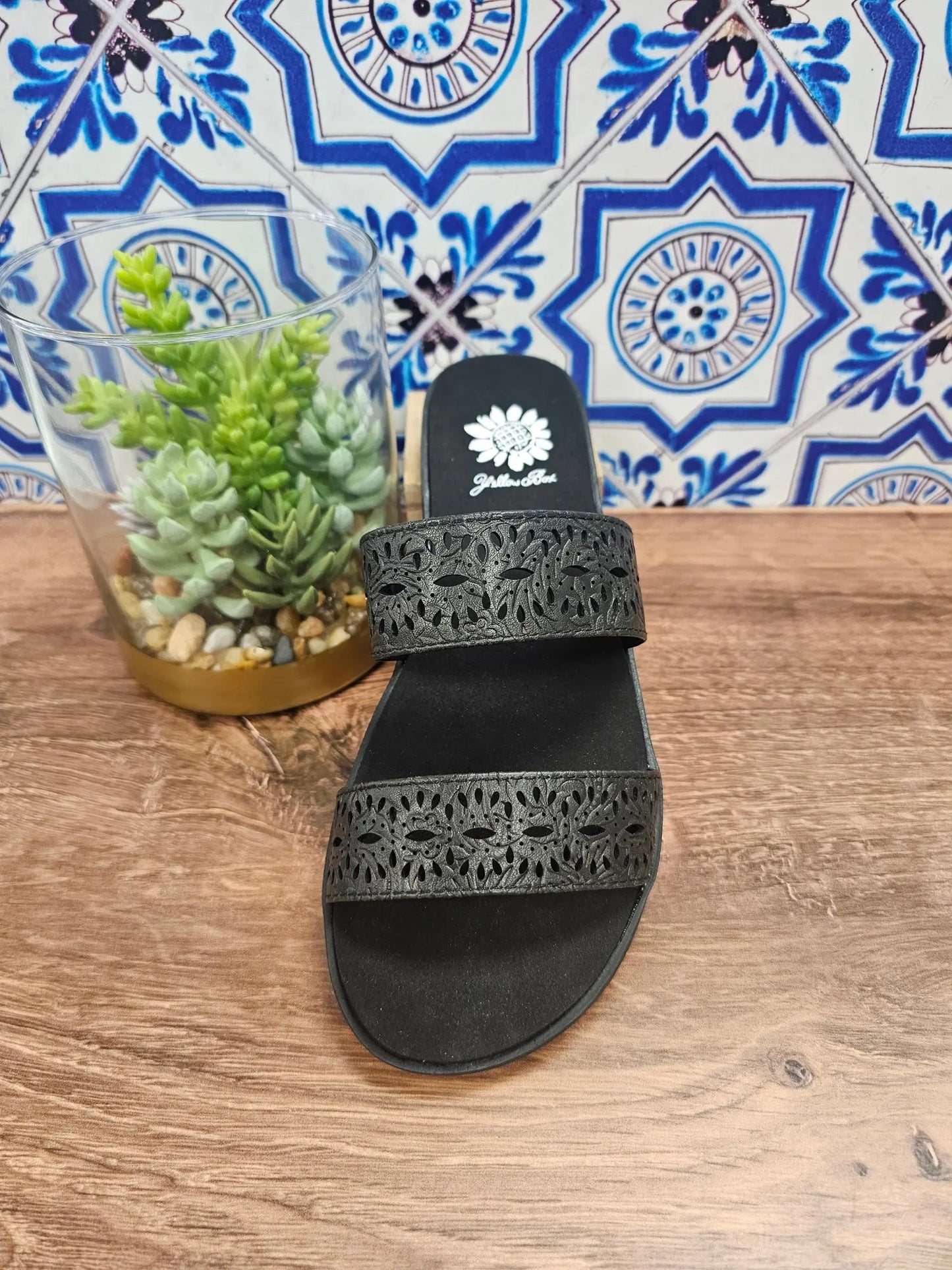 Fergal Slide Sandal Yellow Box
