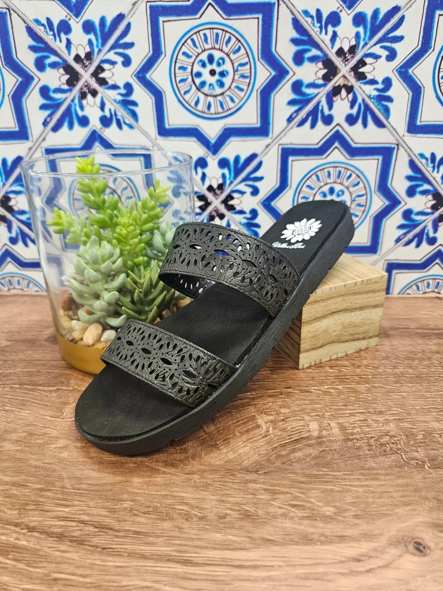 Fergal Slide Sandal Yellow Box