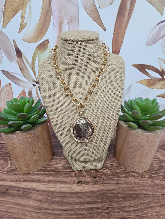 Shiny Hammered Metal Necklace What's Hot
