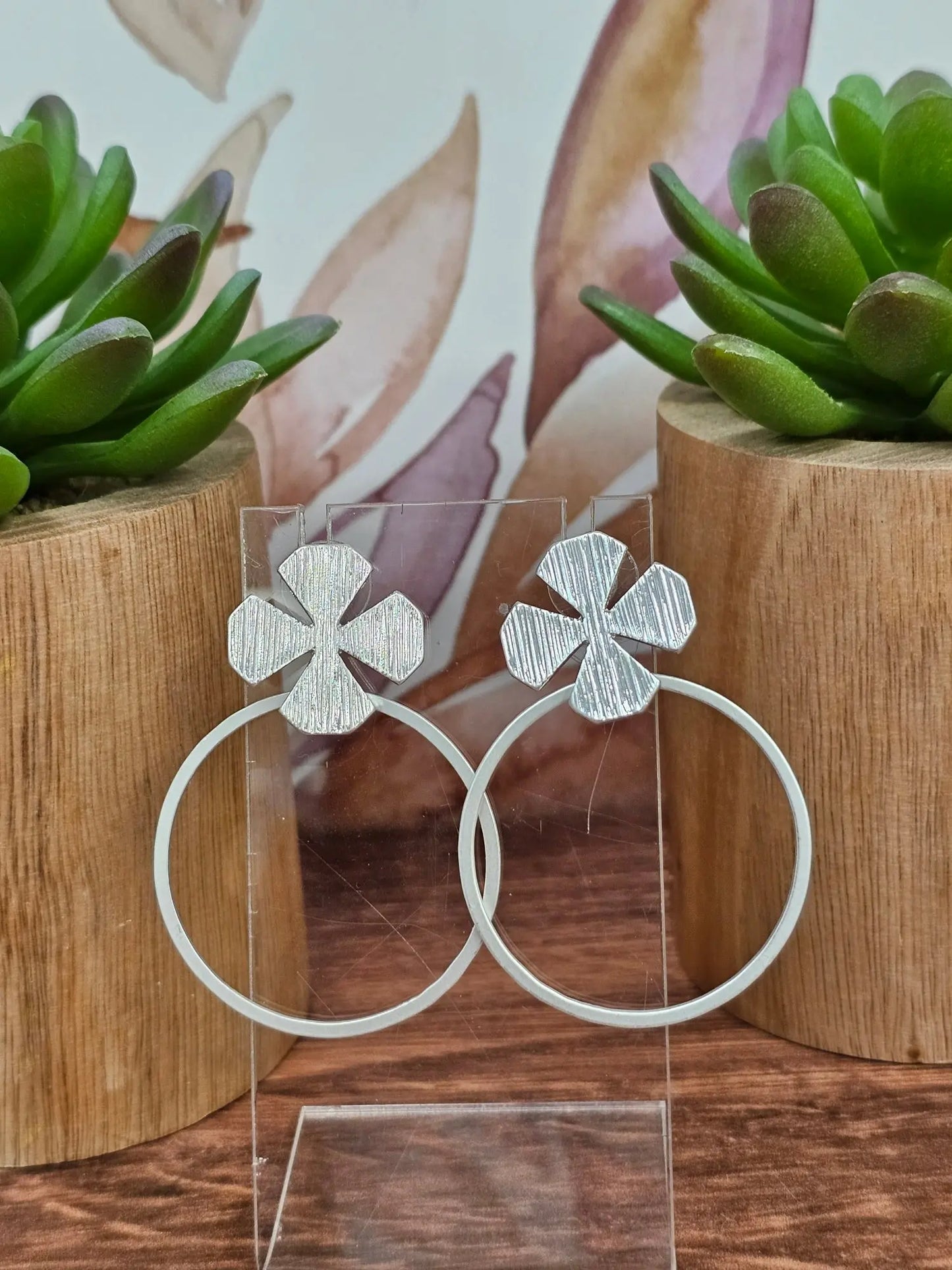 Hammered Metal Clover Hoops What's Hot