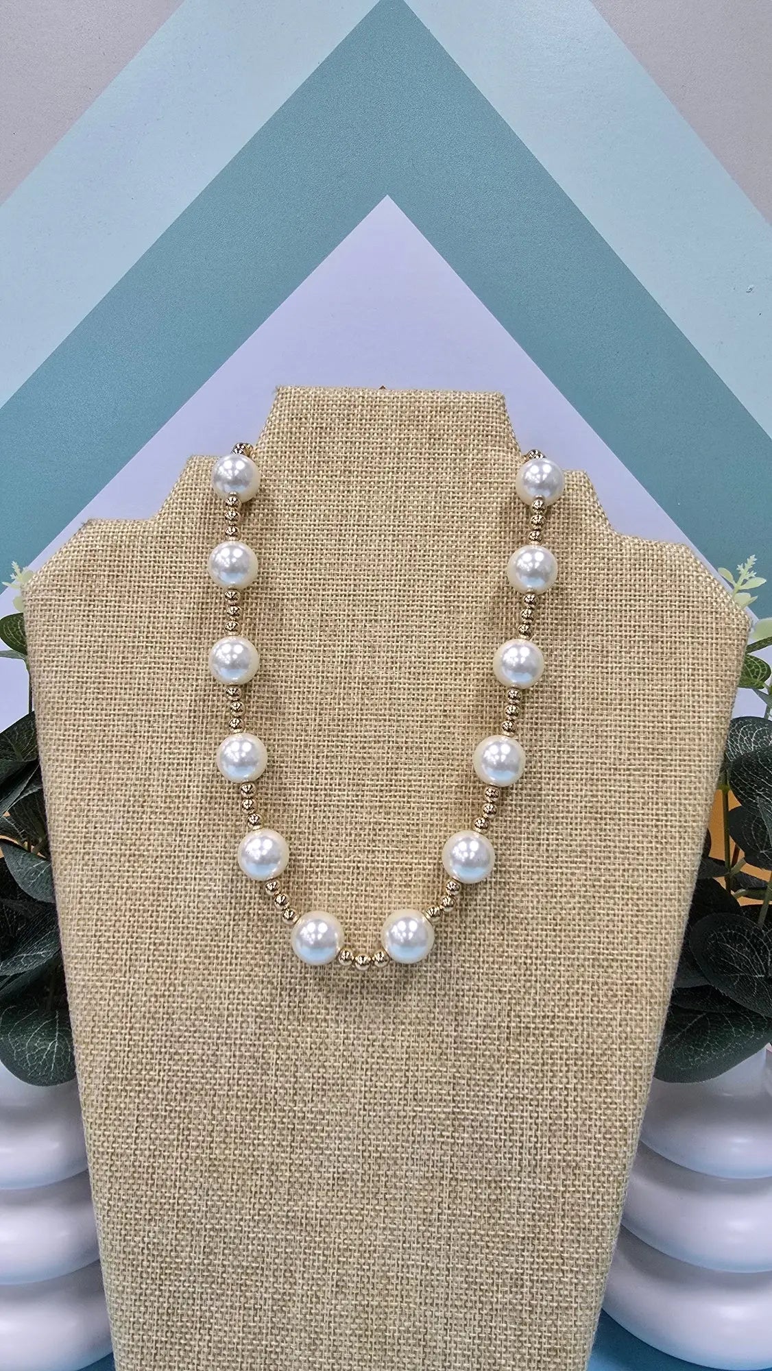 WR Large Pearl Necklace What's Hot