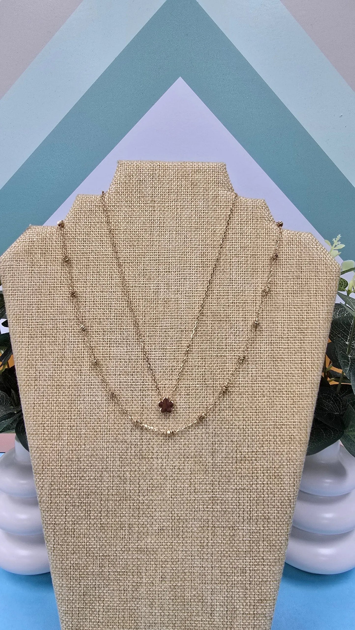 WR Gold Beaded Flower Necklace What's Hot