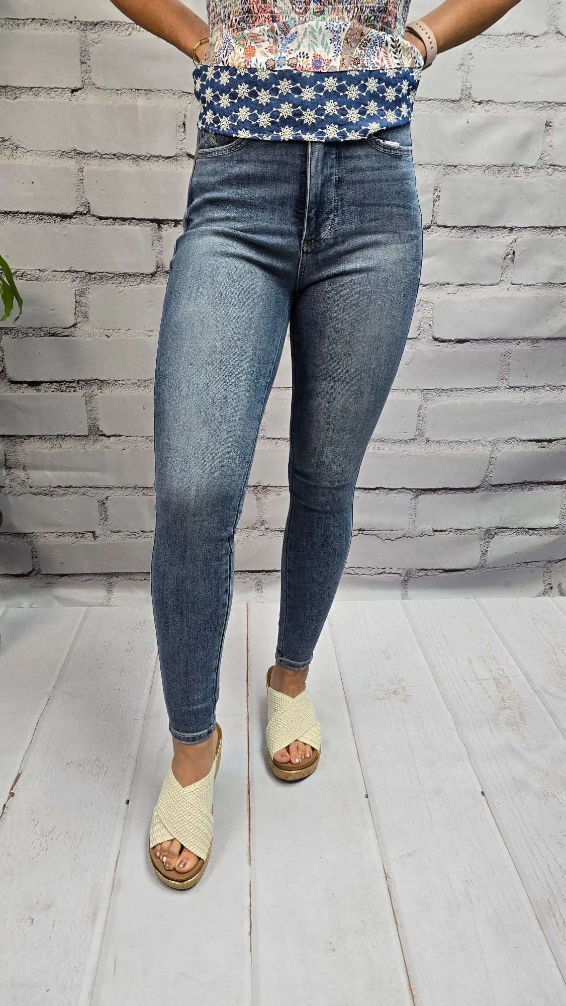 Bella Tummy Control Contrast Wash Skinny Jeans Judy Blue