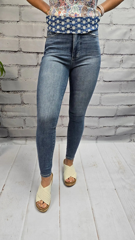 Bella Tummy Control Contrast Wash Skinny Jeans Judy Blue