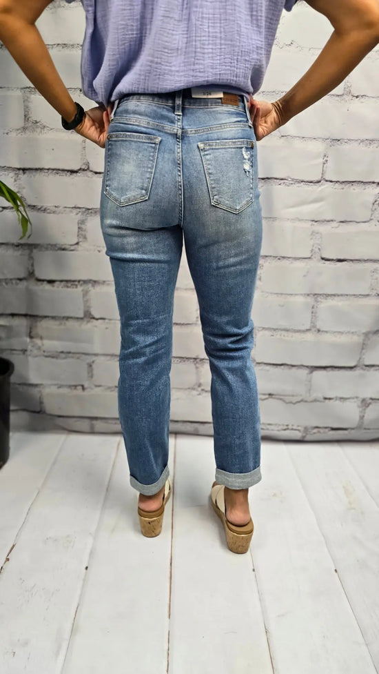 Rowen HW Cuffed Distressed BF Judy Blue