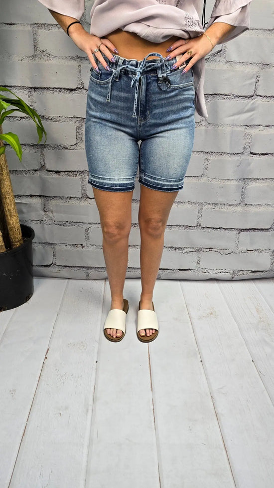 The Oakley Shorts 🌞 Judy Blue