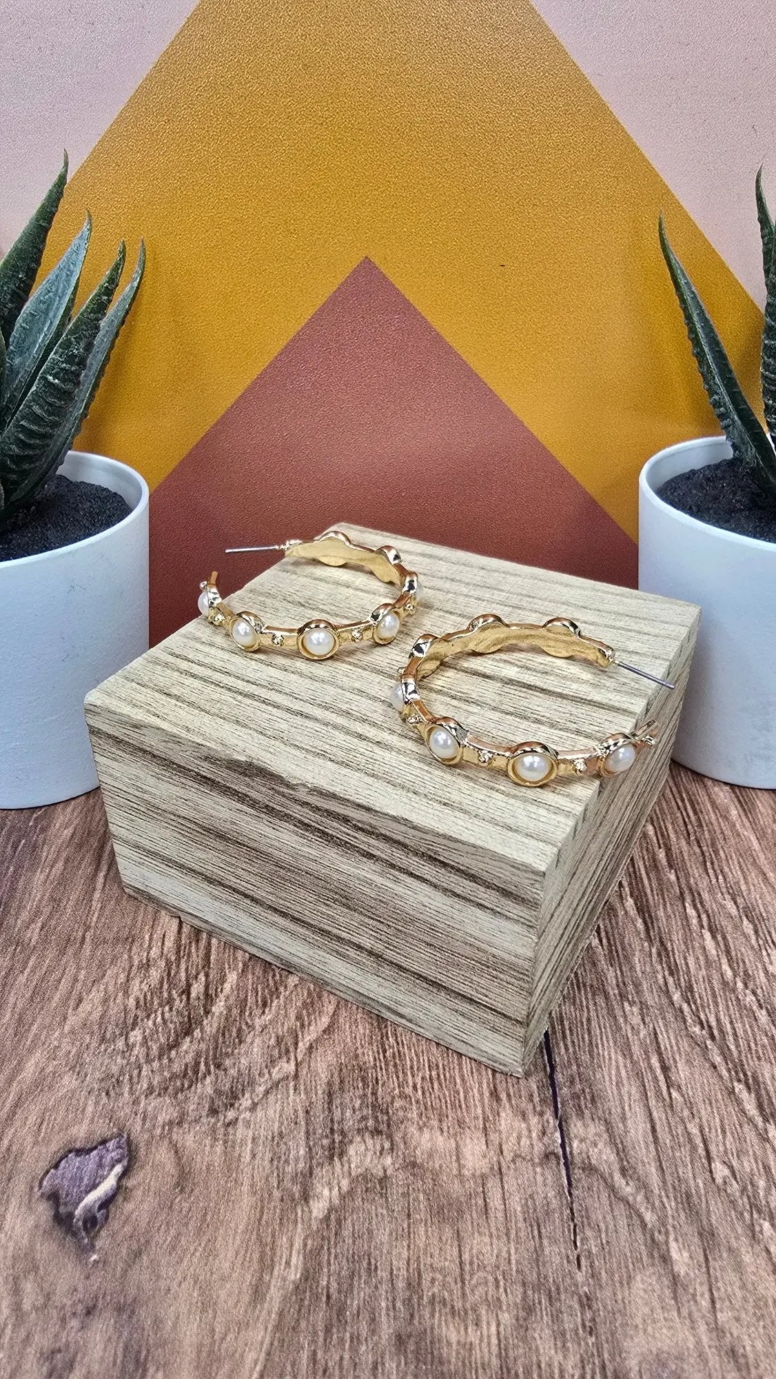 The Pearl Posh Hoops What's Hot