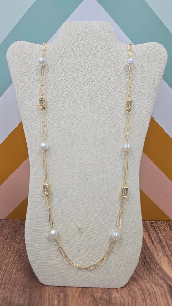 Delilah Pearl Strand What's Hot