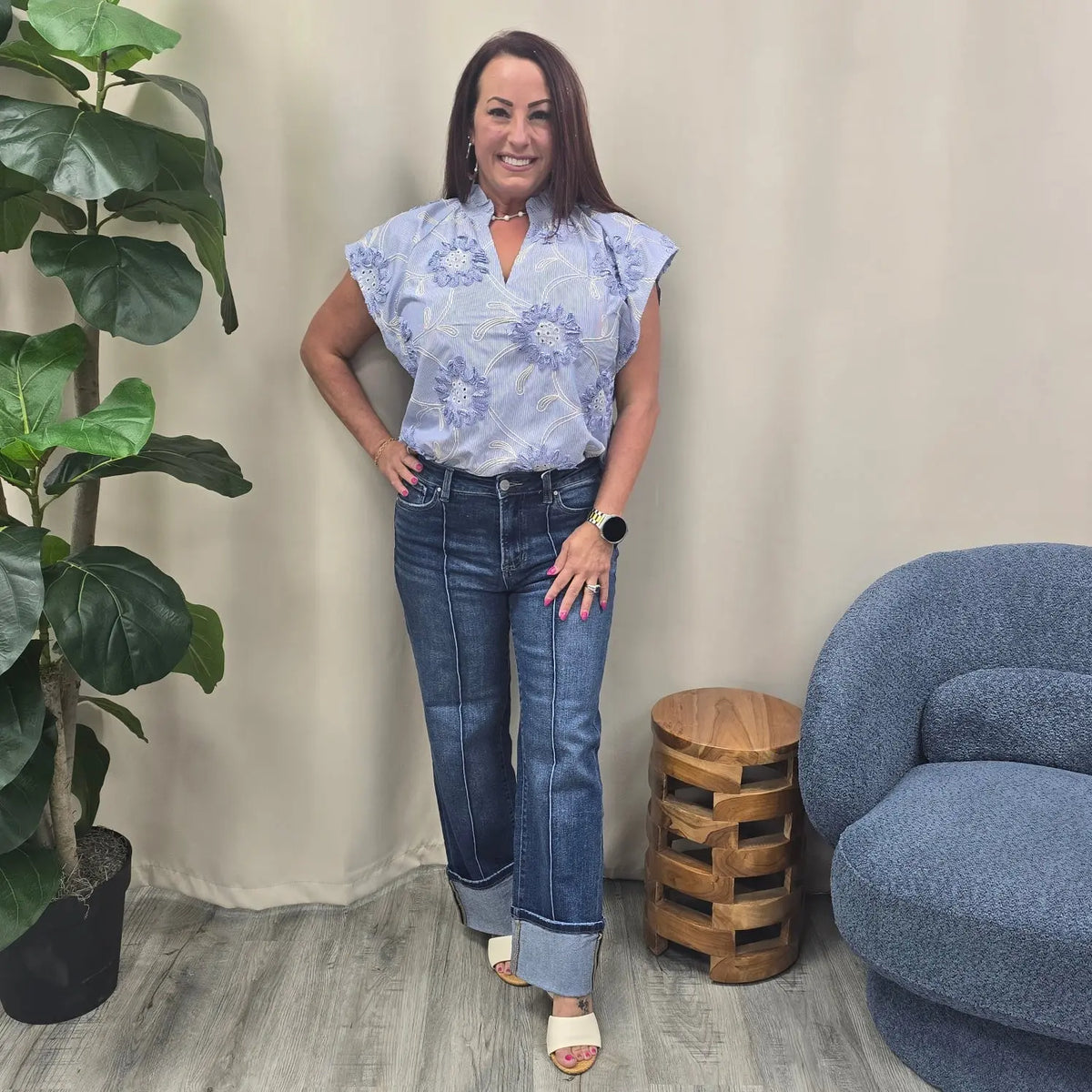 Ankle Straight Cuffed Jeans risen