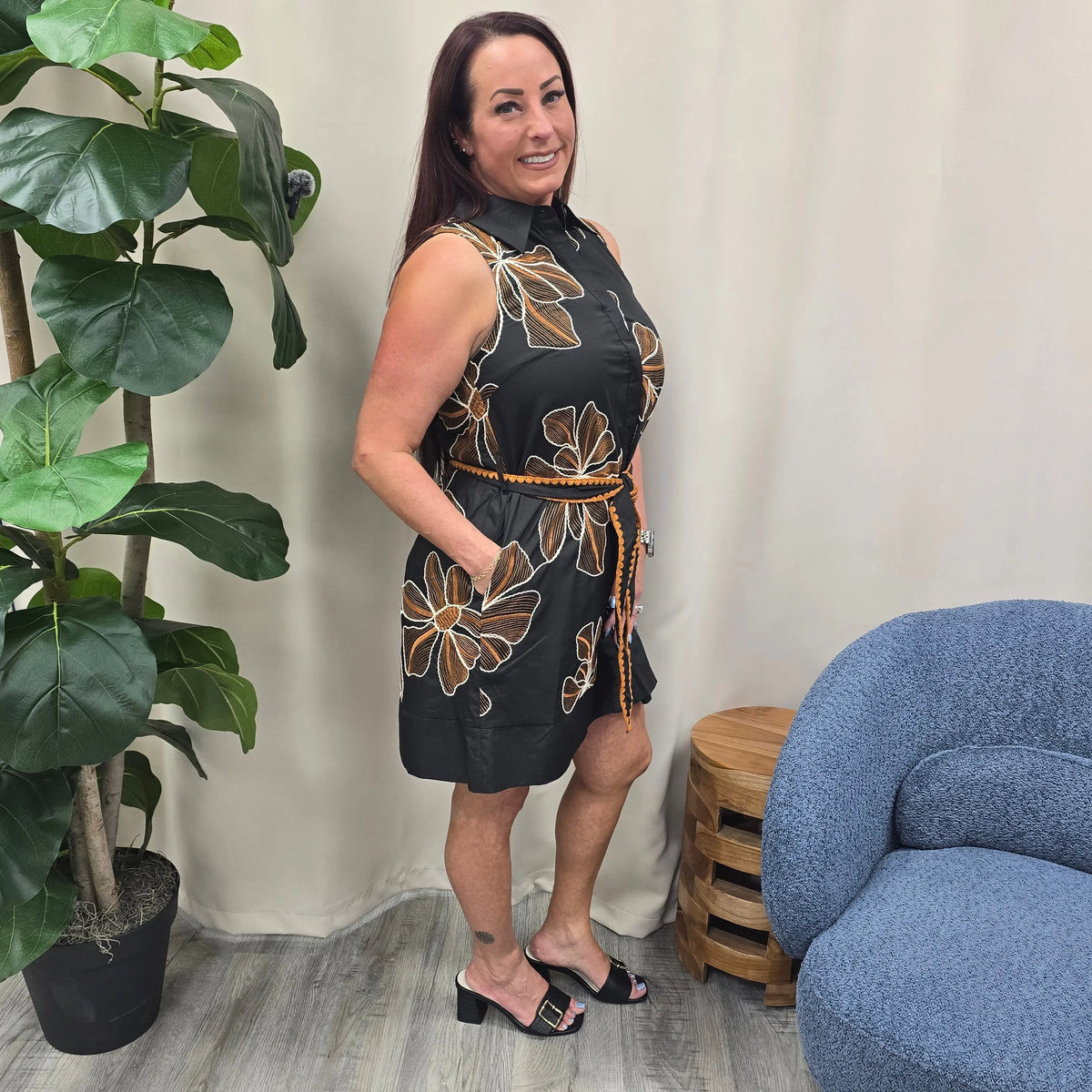 embroidery dress Entro