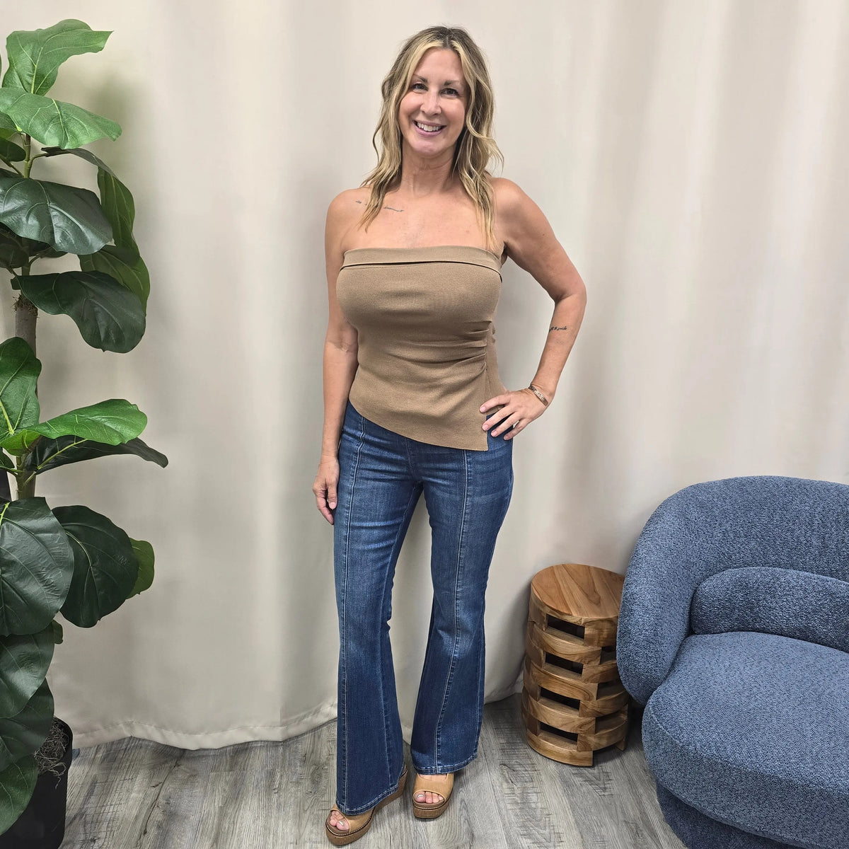 Evelyn High-Rise Flare Jeans MIca