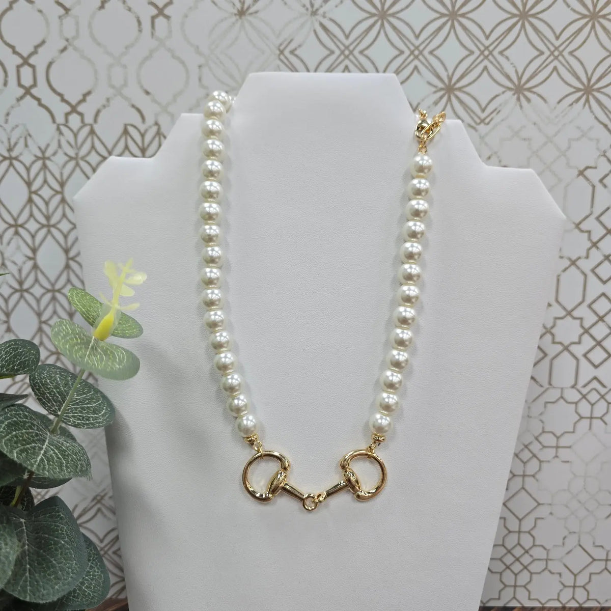 Elisa Pearl Beaded Horsebit Necklace Caroline Hill