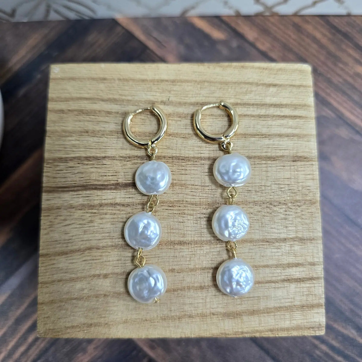Makena Linear Pearl Dangle Earring Caroline Hill