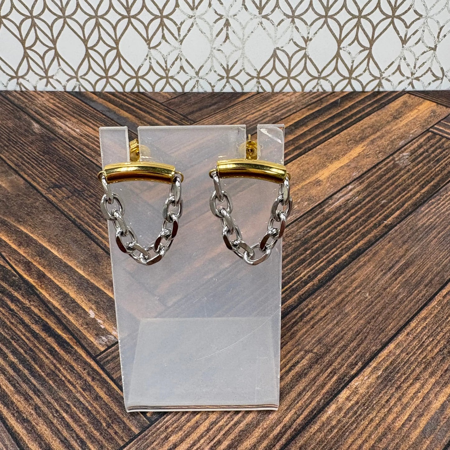 dual metal chain Deep South Originals