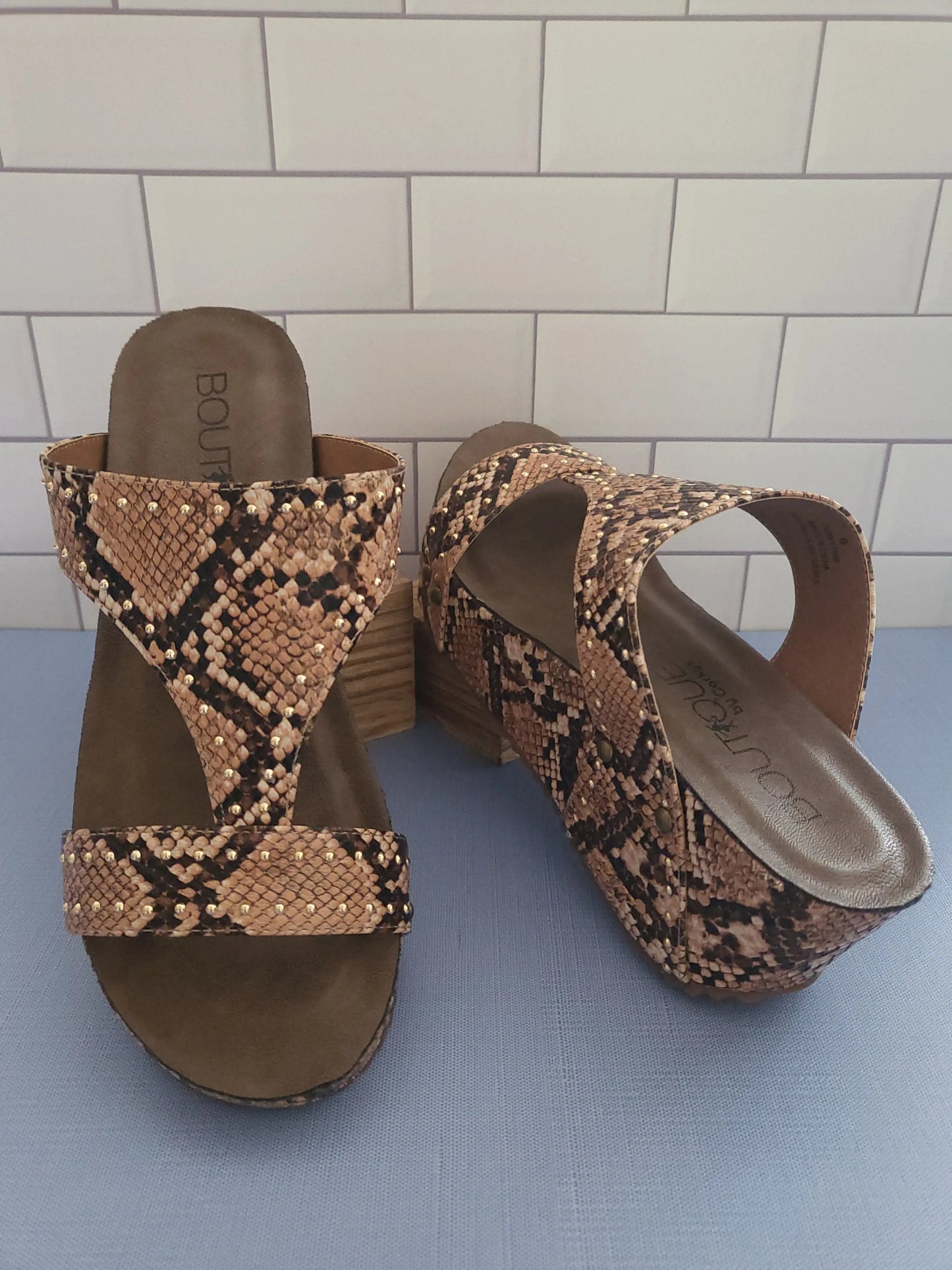 Wedges w/Snakeskin look CLEARANCE No Returns Corky's
