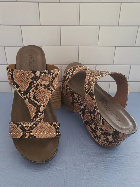 Wedges w/Snakeskin look CLEARANCE No Returns Corky's
